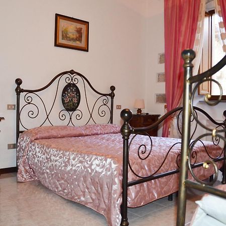 Residenza Di Via Piccardi Bed & Breakfast Gubbio Ruang foto